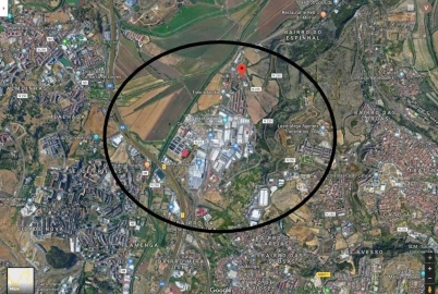 Loja para Venda em Santo António dos Cavaleiros e Frielas