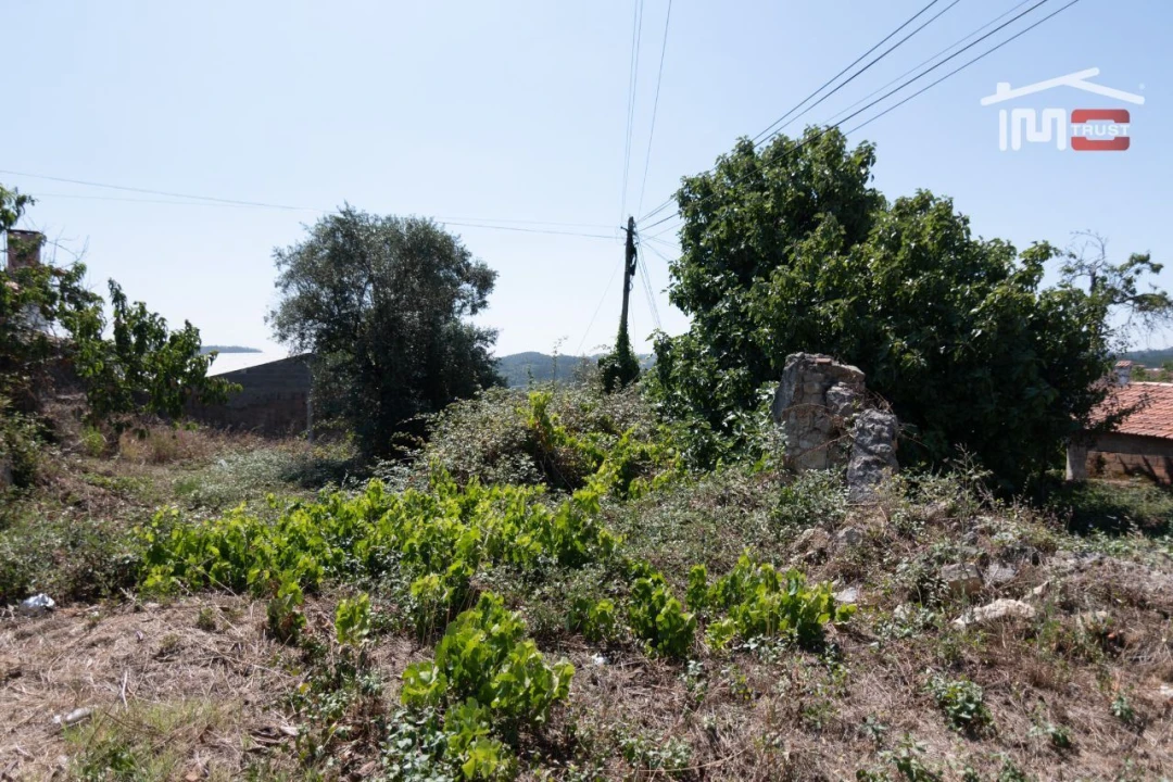 Moradia T2 para Venda em Nossa Senhora da Piedade Foto 2