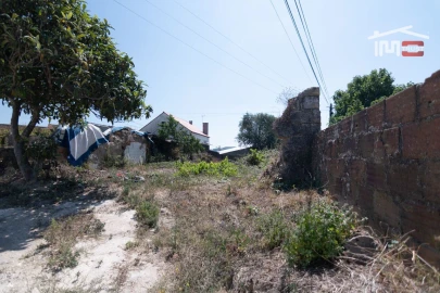 Moradia T2 para Venda em Nossa Senhora da Piedade