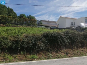 Terreno para Venda em Fonte Arcada e Oliveira