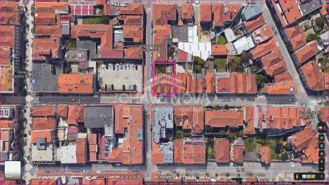 Moradia T8 para Venda em Espinho