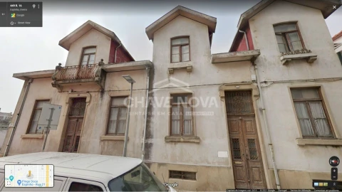 Moradia T8 para Venda em Espinho