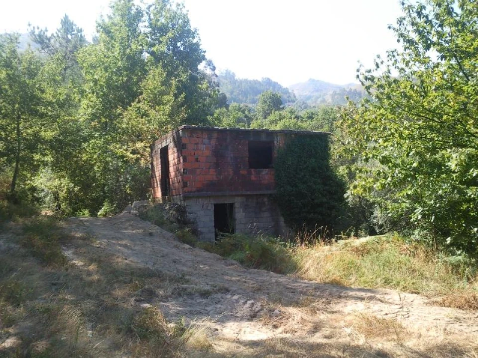 Terreno Misto para Venda em Louredo Foto 10