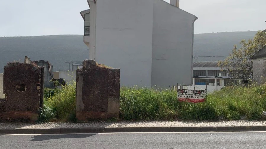 Terreno P/ Prédio para Venda em Mira de Aire