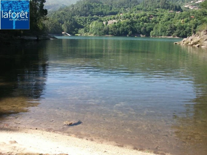 Terreno para Venda em Parada do Bouro Foto 9