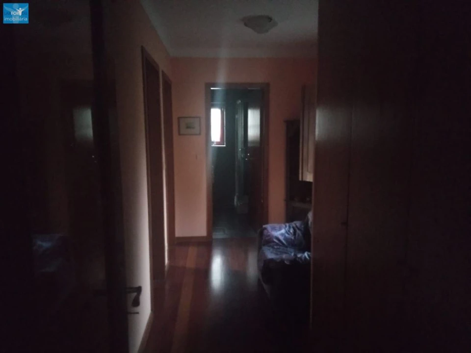 Moradia T4 para Venda em Fonte Arcada e Oliveira Foto 17