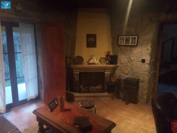 Moradia T4 para Venda em Fonte Arcada e Oliveira