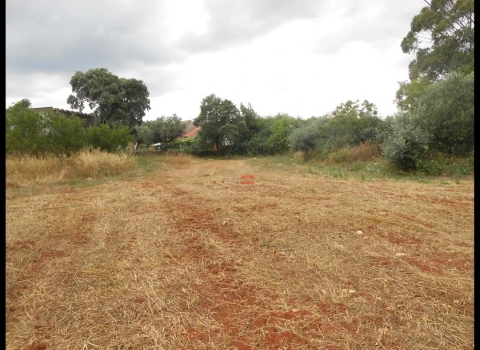 Moradia T6 para Venda em Nossa Senhora das Misericordias Foto 2