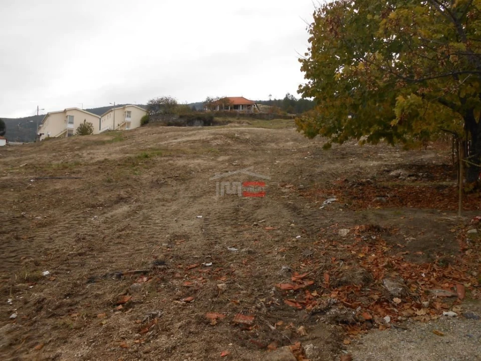 Terreno Misto para Venda em Covilhã e Canhoso Foto 14