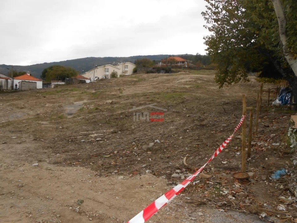 Terreno Misto para Venda em Covilhã e Canhoso Foto 15