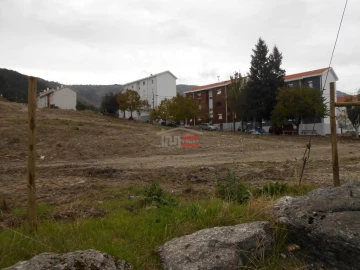 Terreno Misto para Venda em Covilhã e Canhoso