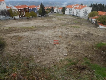 Terreno Misto para Venda em Covilhã e Canhoso