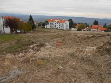 Terreno Misto para Venda em Covilhã e Canhoso