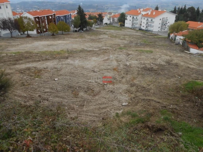 Terreno Misto para Venda em Covilhã e Canhoso Foto 9