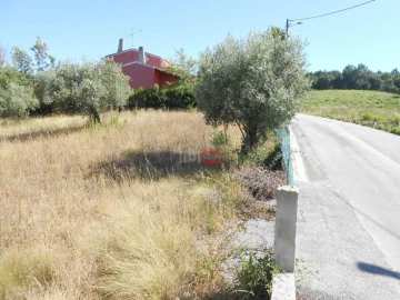 Terreno Misto para Venda em Santa Catarina da Serra e Chainça
