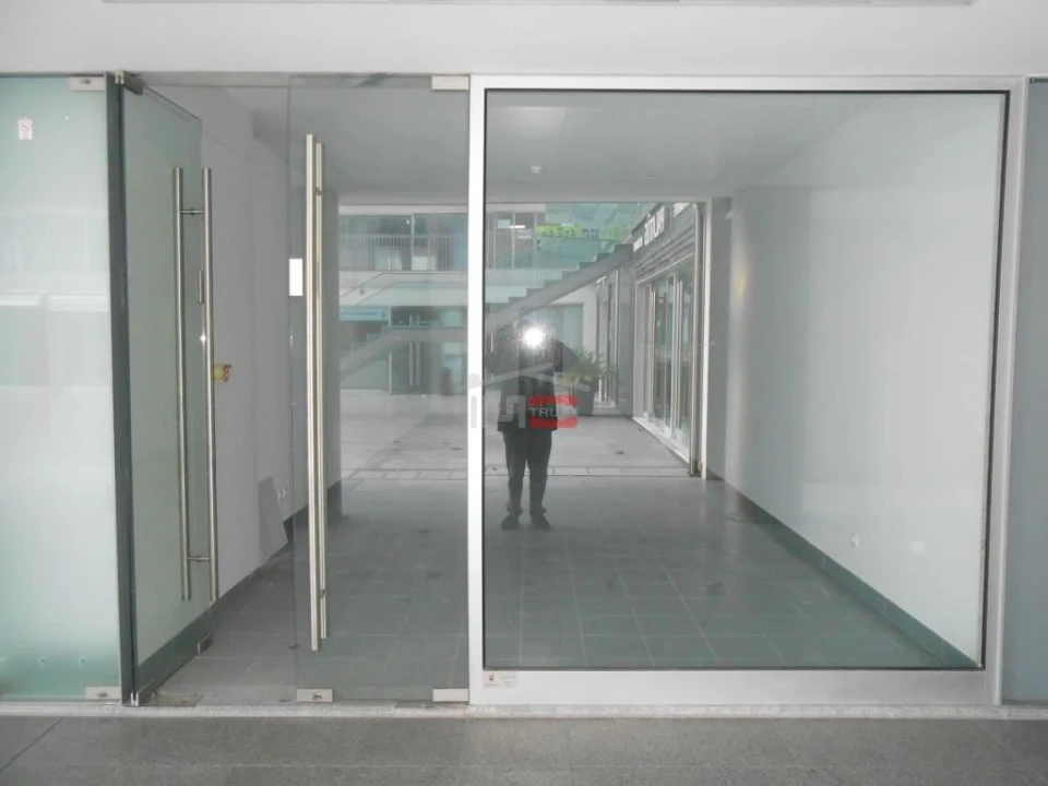 Loja para Arrendamento em Fatima Foto 8