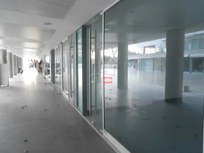 Loja para Arrendamento em Fatima Foto 9