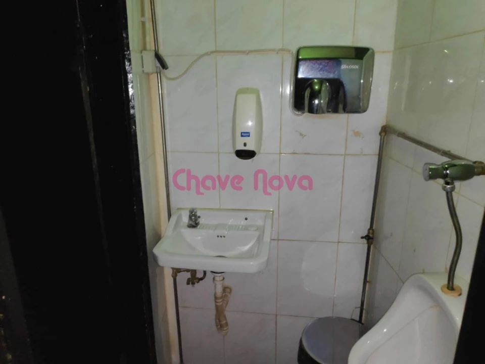 Loja para Trespasse em Campanhã Foto 11