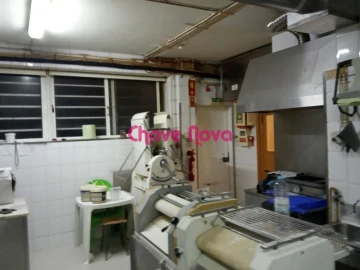 Loja para Trespasse em O. Azeméis, Riba-Ul, Ul, Macinhata Seixa, Madail