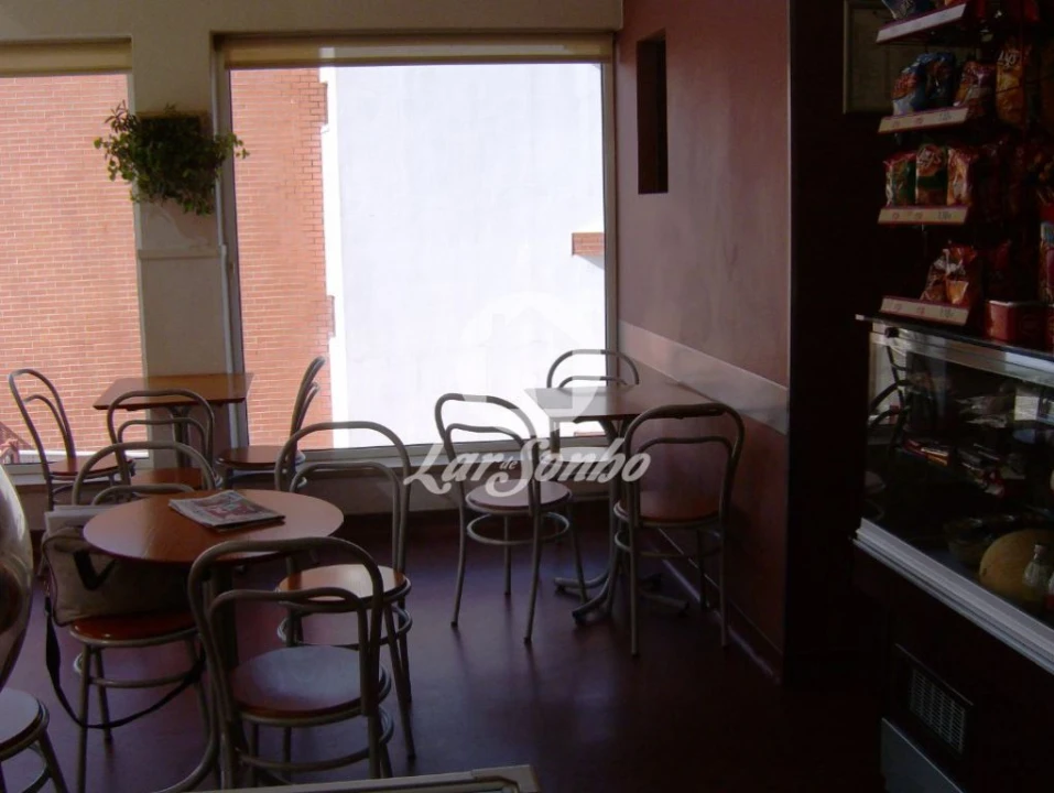 Loja para Trespasse em Santo Antonio dos Olivais Foto 17