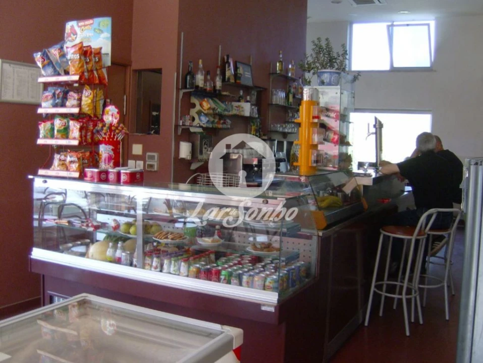 Loja para Trespasse em Santo Antonio dos Olivais Foto 19