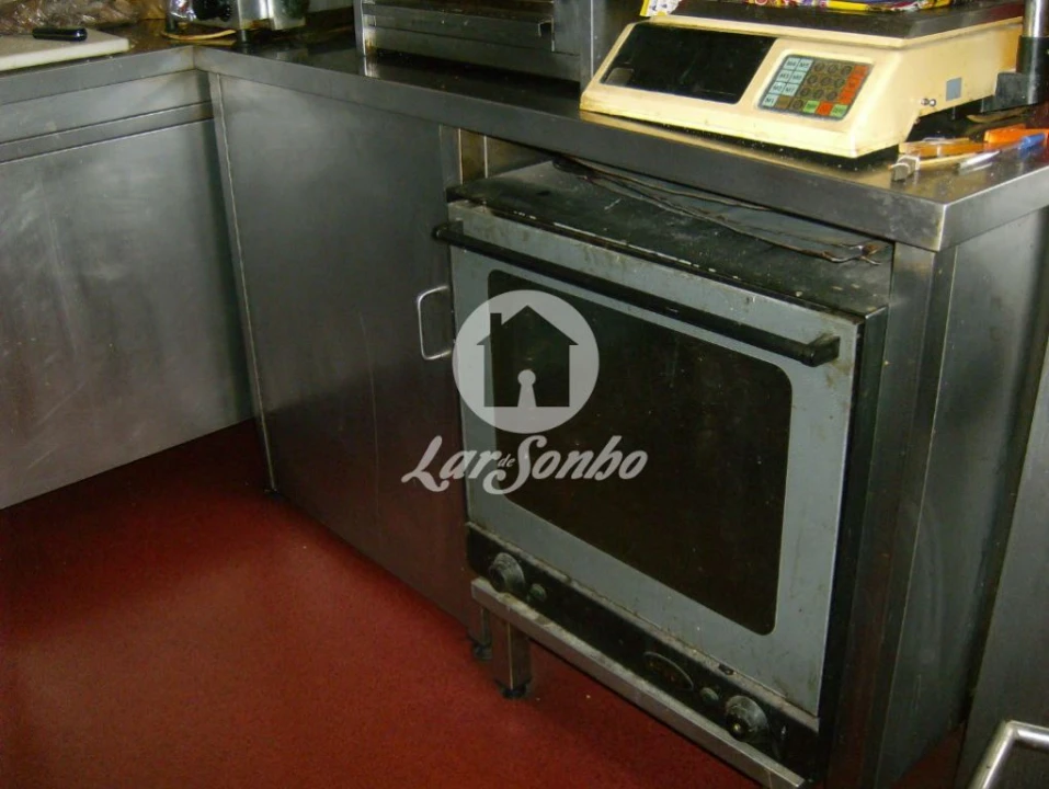 Loja para Trespasse em Santo Antonio dos Olivais Foto 27