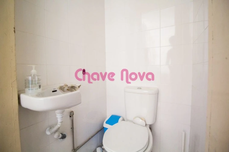 Moradia T6 para Venda em Paranhos Foto 17