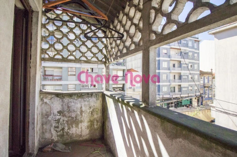 Moradia T6 para Venda em Paranhos Foto 19