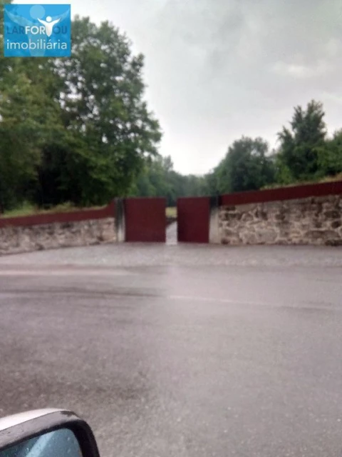 Terreno P/ Prédio para Venda em Povoa de Lanhoso (N. Senhora do Amparo)