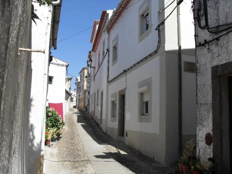 Moradia T3 para Venda em Santiago Maior Foto 1