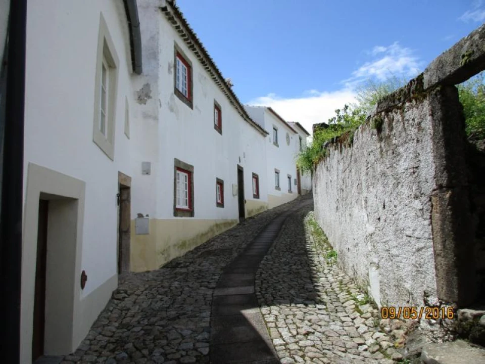 Moradia T2 para Venda em Santa Maria de Marvão Foto 1