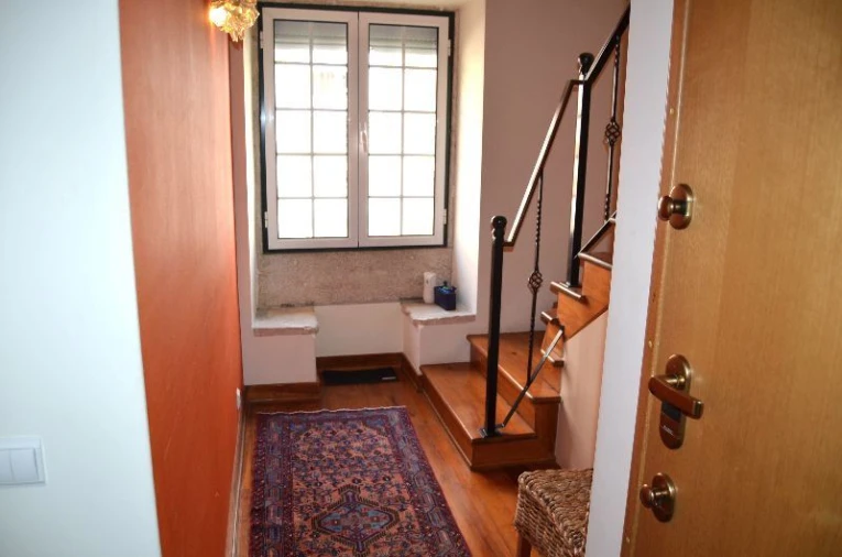 Apartamento T2 para Venda em Santa Maria Maior Foto 3