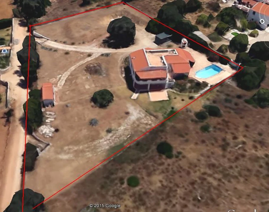 Moradia T3 para Venda em Albufeira e Olhos de Água Foto 1