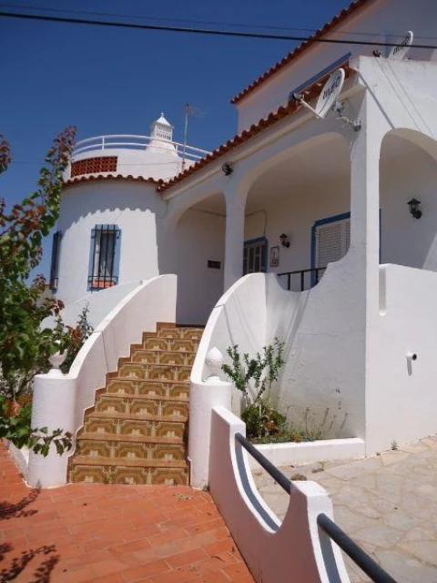 Moradia T5 para Venda em Albufeira e Olhos de Água