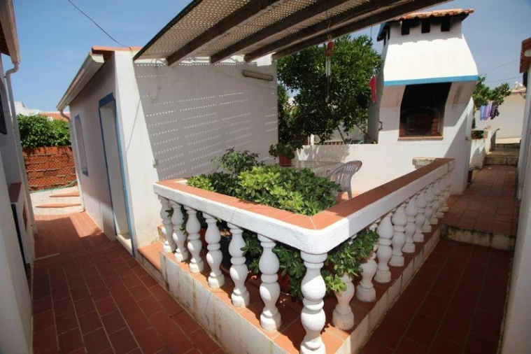 Moradia T5 para Venda em Albufeira e Olhos de Água Foto 8