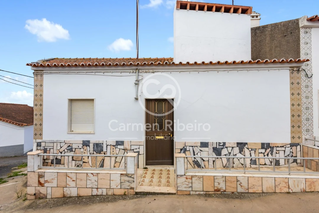 Moradia T1 para Venda em São Bento do Cortiço e Santo Estêvão Foto 1