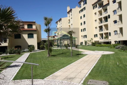 Apartamento T2 para Venda em Carcavelos e Parede
