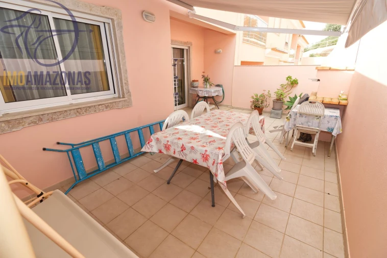 Moradia T3 para Venda em São Bartolomeu de Messines Foto 5