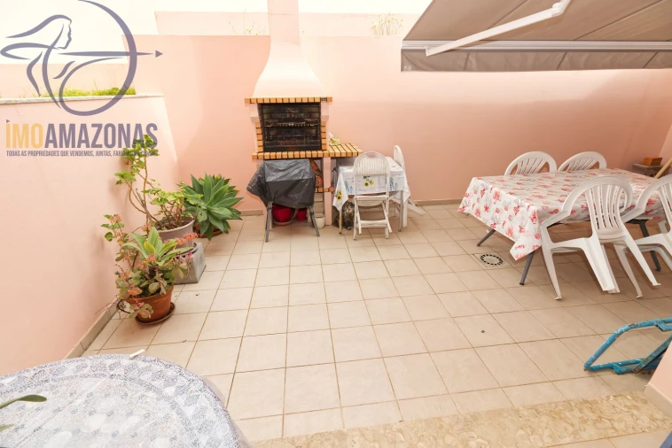 Moradia T3 para Venda em São Bartolomeu de Messines Foto 6