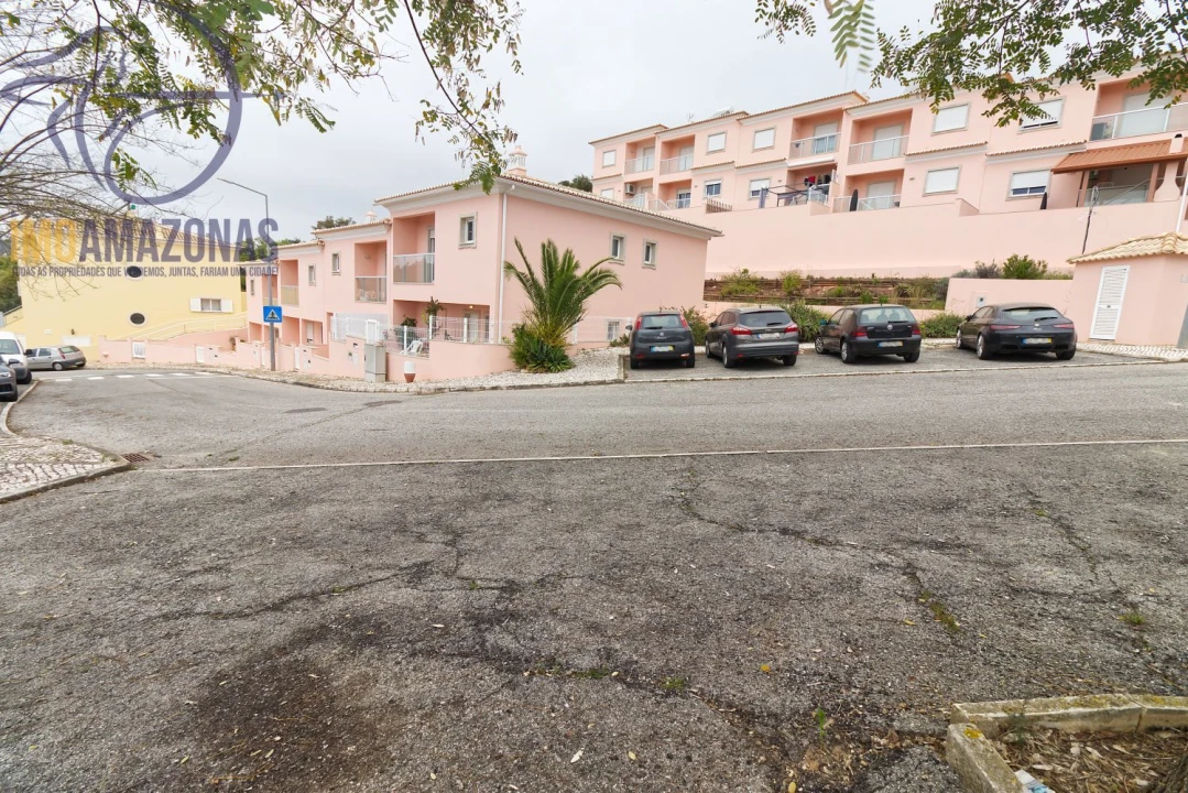 Moradia T3 para Venda em São Bartolomeu de Messines Foto 3