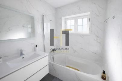 Moradia T3 para Venda em Alvarelhos e Guidões