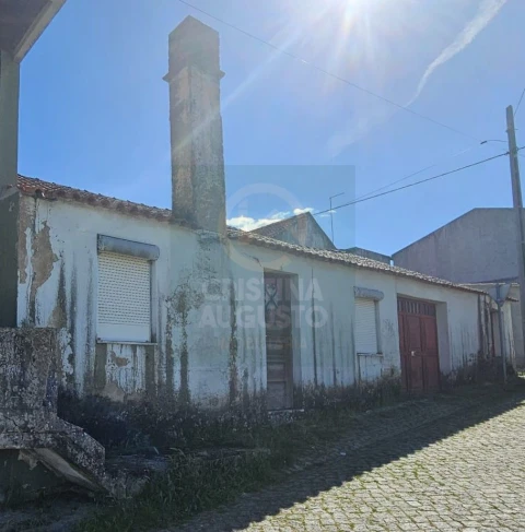 Moradia T3 para Venda em Sarzedas