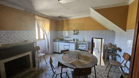 Moradia T3 para Venda em Sarzedas