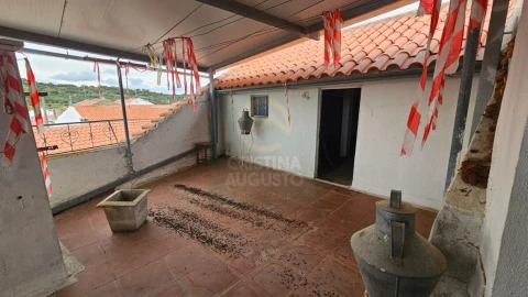 Moradia T4 para Venda em Rosmaninhal