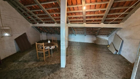 Moradia T4 para Venda em Rosmaninhal