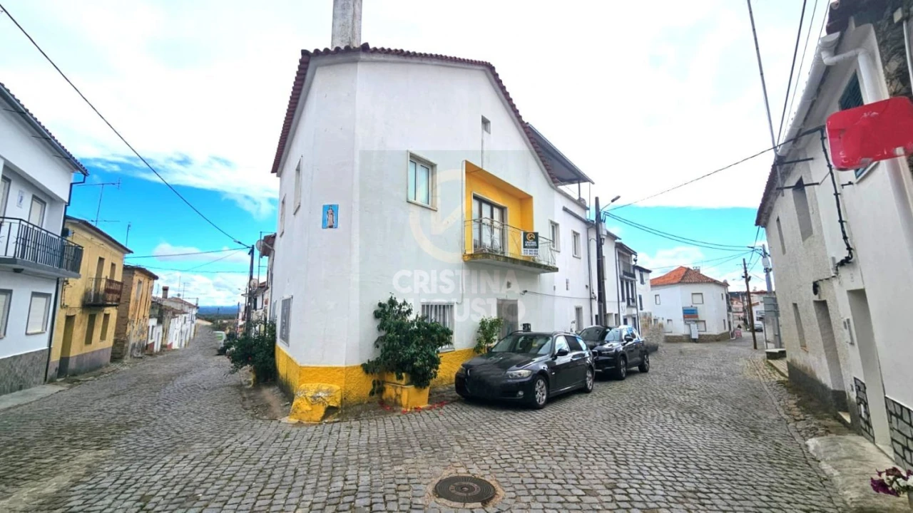 Moradia T4 para Venda em Rosmaninhal Foto 1