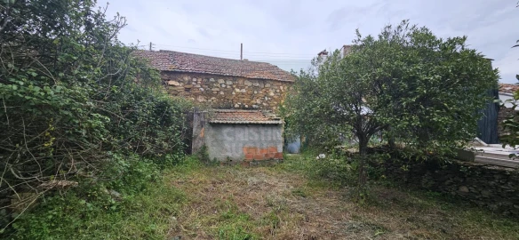 Moradia T1 para Venda em Sarzedas