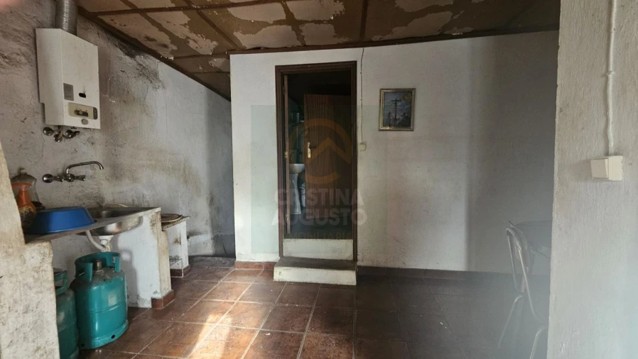 Moradia T1 para Venda em Sarzedas Foto 9