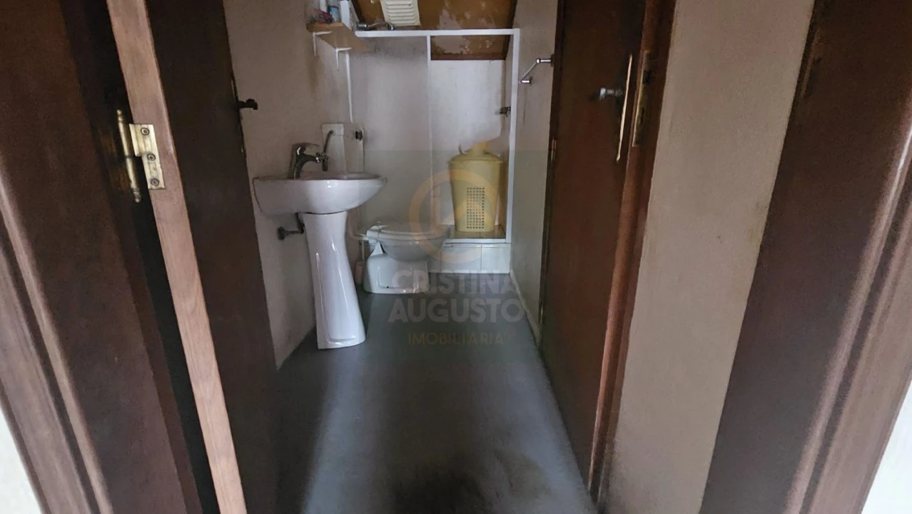 Moradia T1 para Venda em Sarzedas Foto 5