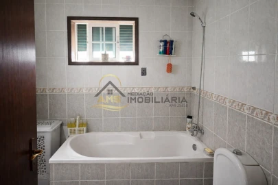 Moradia T2 para Venda em Ardegão, Arnozela e Seidões